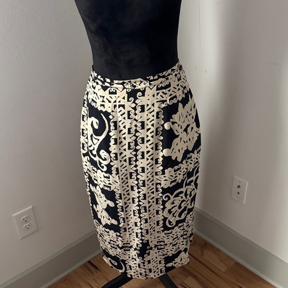 Doncaster Dresses & Skirts - Doncaster Black Cream Patterned midi Skirt faux wrap 100% silk vintage Sz 4